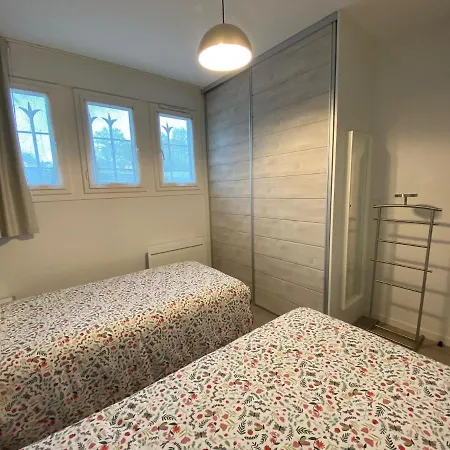 Appartement Pont-de-salars, 4 Pieces, 6 Personnes - Fr-1-601-426 *