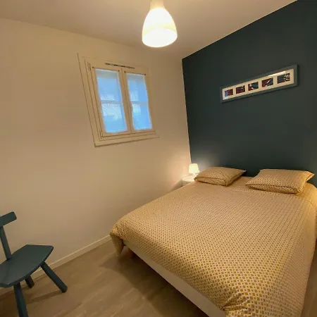 Appartement Pont-de-salars, 4 Pieces, 6 Personnes - Fr-1-601-426 Pont-de-Salars